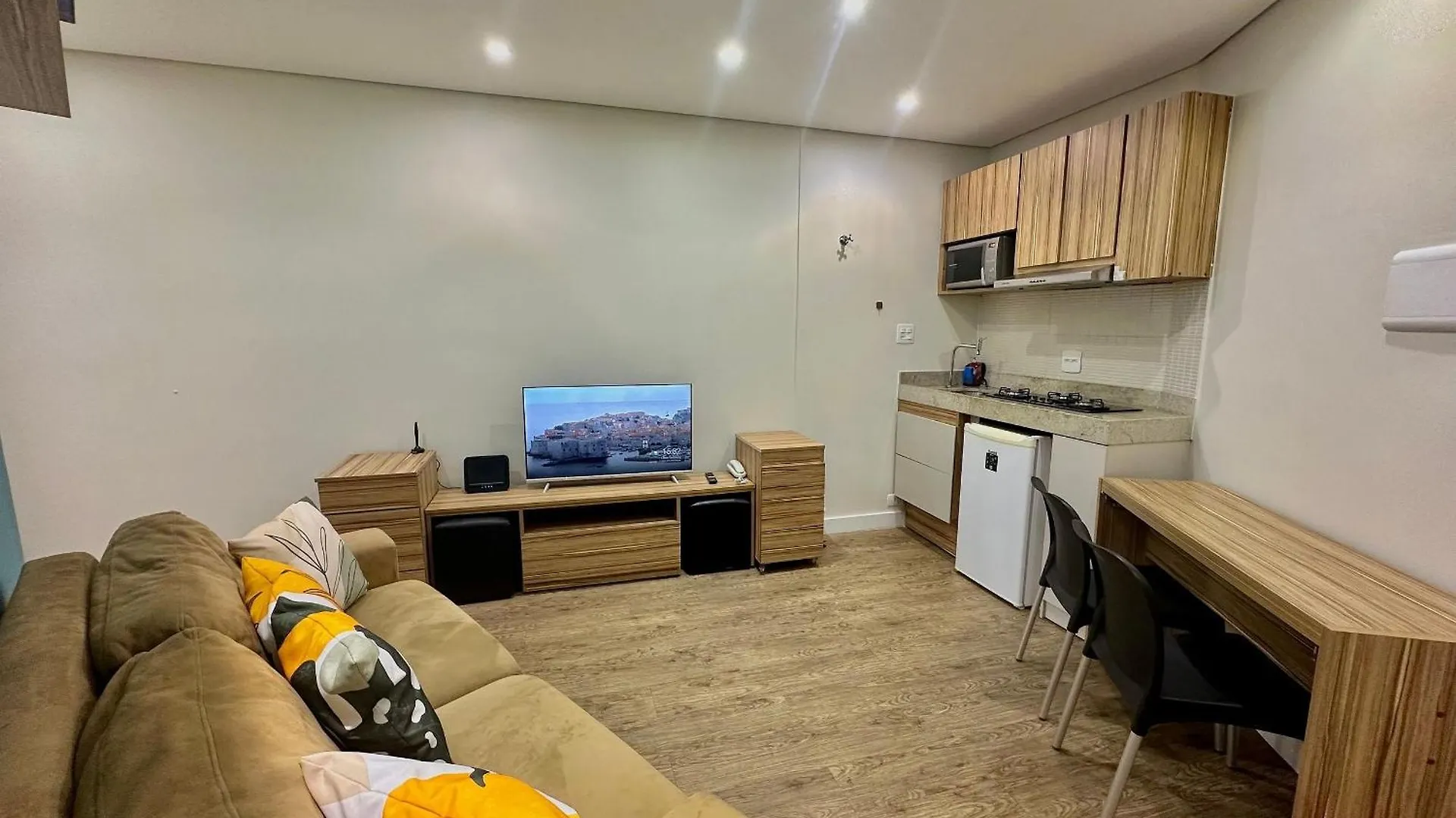 Studio Garagem Internet E Ar Condicionado São Paulo